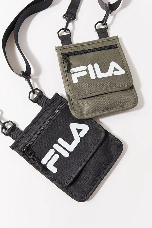 商品Fila|FILA UO Exclusive Writer Neck Pouch,价格¥76,第1张图片