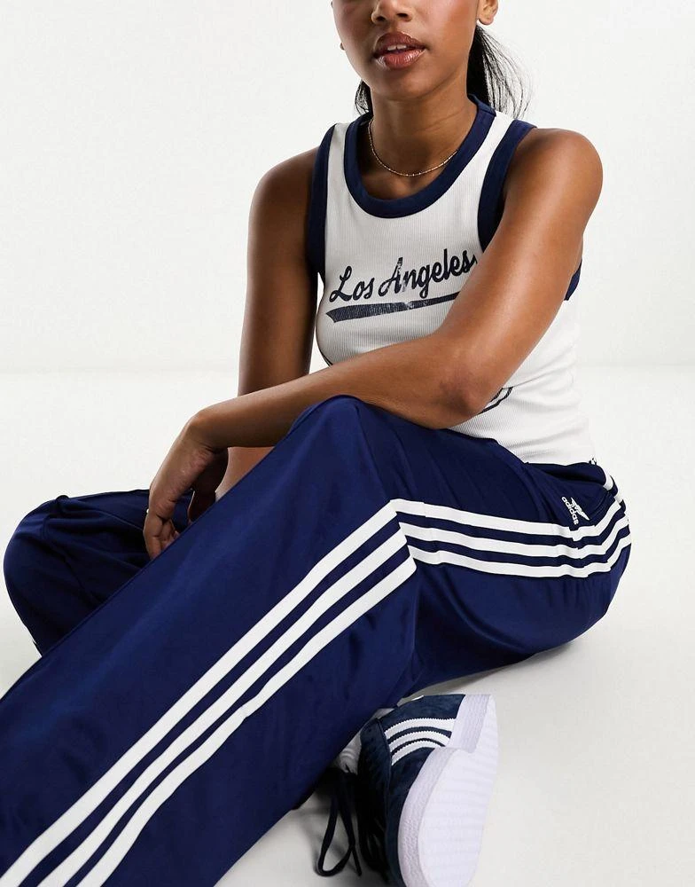 商品Adidas|adidas Originals Firebird Loose track pants in navy,价格¥623,第3张图片详细描述