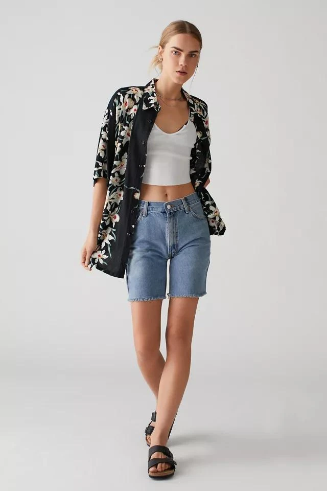 商品Urban Outfitters|Urban Renewal Remade Levi's Bermuda Denim Short,价格¥225,第3张图片详细描述