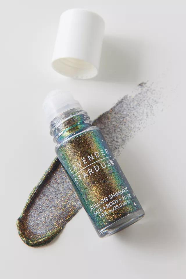 商品Urban Outfitters|Lavender Stardust Roll-On Shimmer Glitter,价格¥69,第1张图片