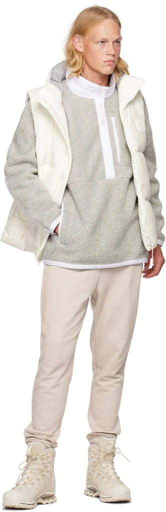 商品Canada Goose|白色 White Label 系列 Everett 羽绒马甲,价格¥5128,第4张图片详细描述