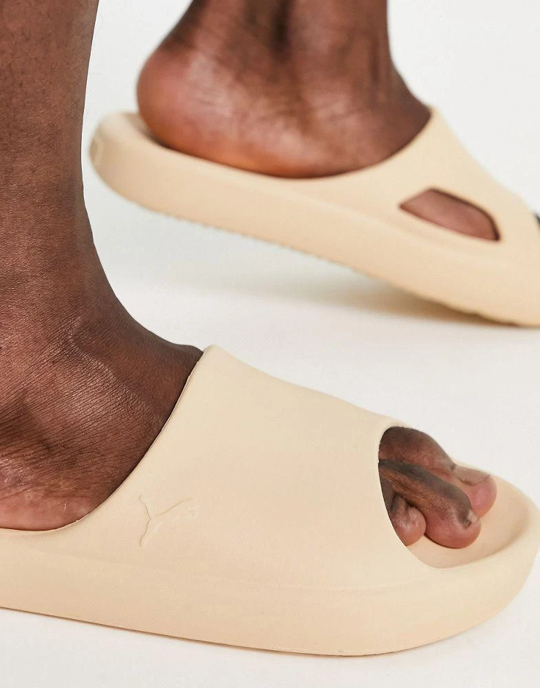 商品Puma|Puma sliders in light sand,价格¥135,第2张图片详细描述
