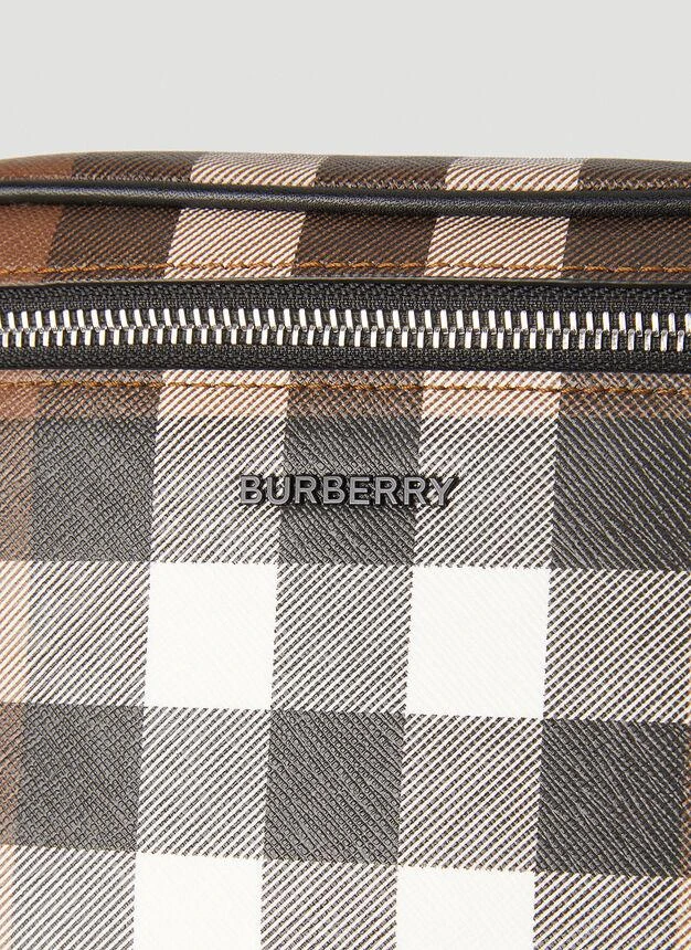 商品Burberry|Cason Belt Bag in Brown,价格¥7106,第2张图片详细描述