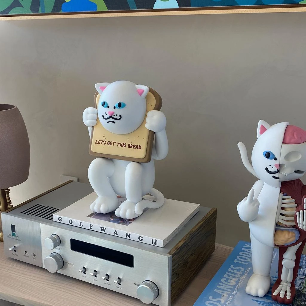 商品RIPNDIP|Lets Get This Bread Toy,价格¥567,第3张图片详细描述