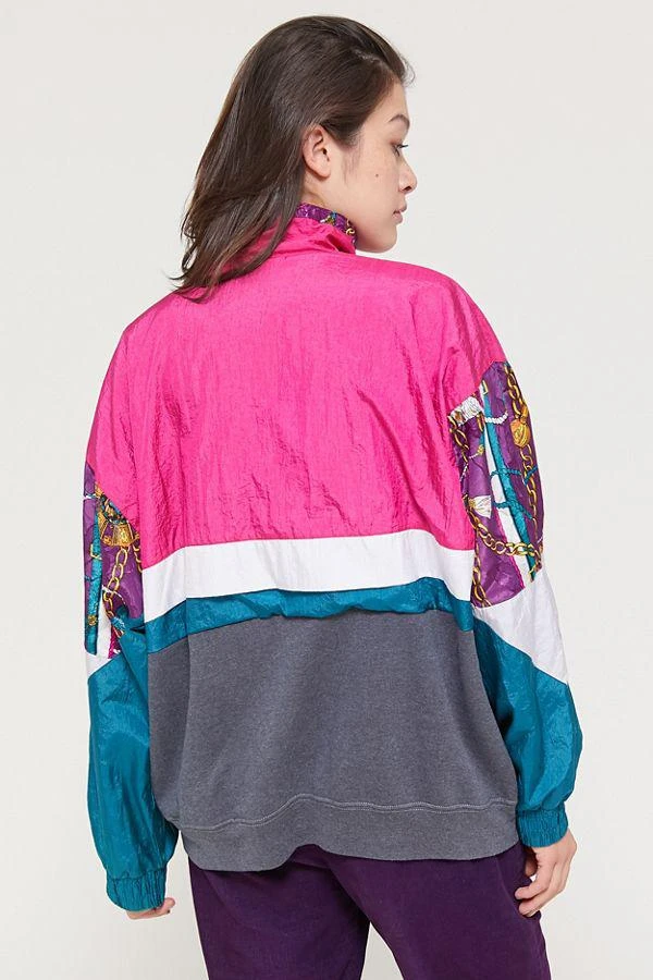 商品Urban Renewal|Urban Renewal Remade Spliced Print Windbreaker Sweatshirt,价格¥151,第4张图片详细描述