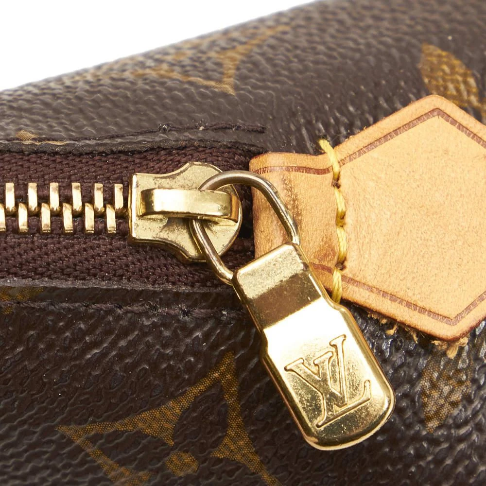 Louis Vuitton Brown Monogram Cosmetic Pouch 商品