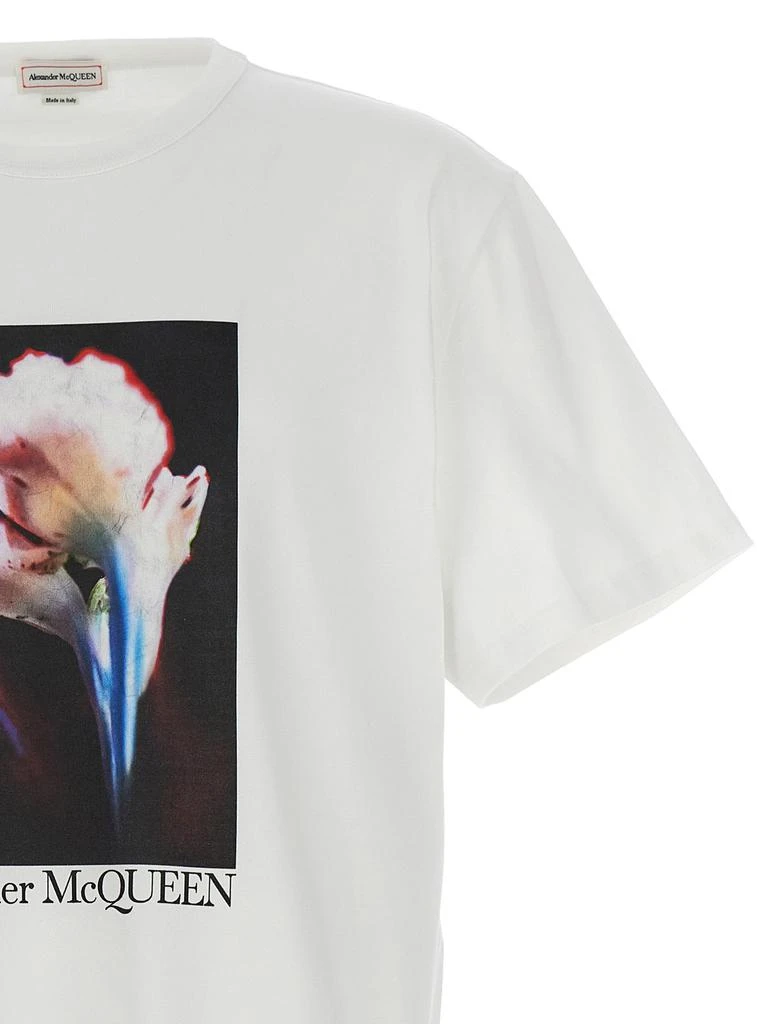 商品Alexander McQueen|Alexander McQueen Graphic Printed Crewneck T-Shirt,价格¥1948,第3张图片详细描述