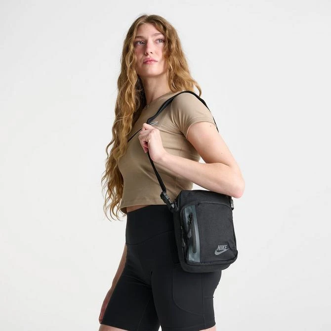 商品NIKE|Nike Elemental Premium Crossbody Bag (4L),价格¥280,第2张图片详细描述