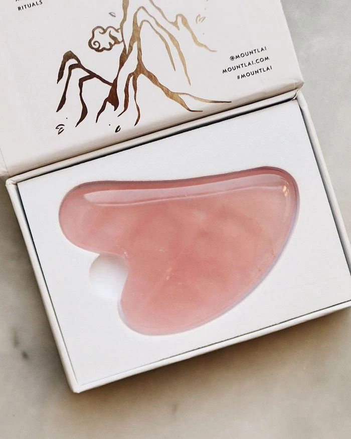 The Rose Quartz Gua Sha Facial Lifting Tool 商品