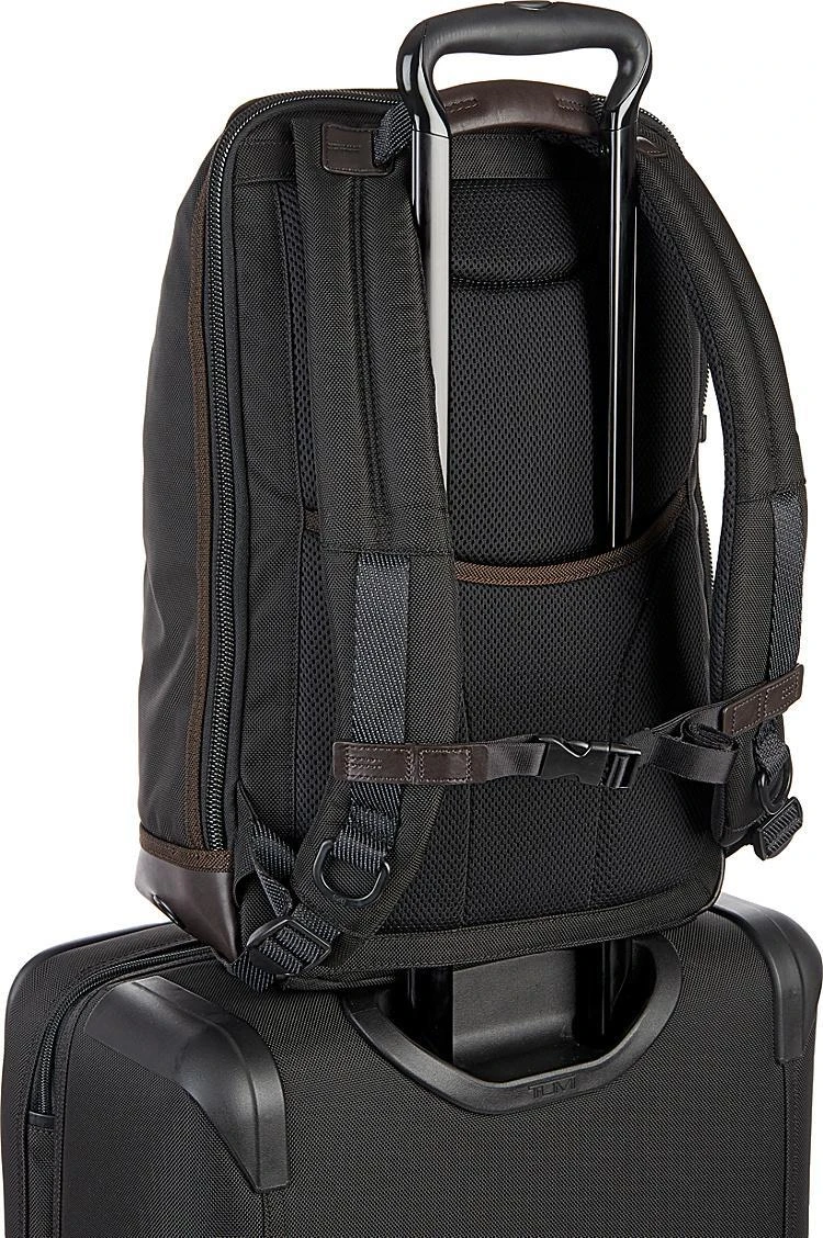 商品Tumi|Alpha Bravo  Edwards Backpack,价格¥2477-¥2566,第4张图片详细描述
