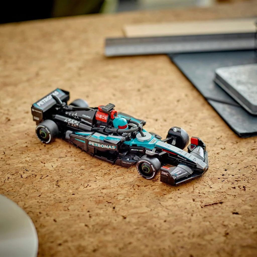 商品LEGO Speed Champions Mercedes-AMG  F1 W15 Race Car Toy 77244,价格¥258,第5张图片详细描述