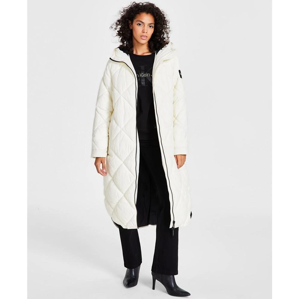 商品Calvin Klein|Women's Cire Drama Hooded Longline Puffer Jacket,价格¥1109,第5张图片详细描述