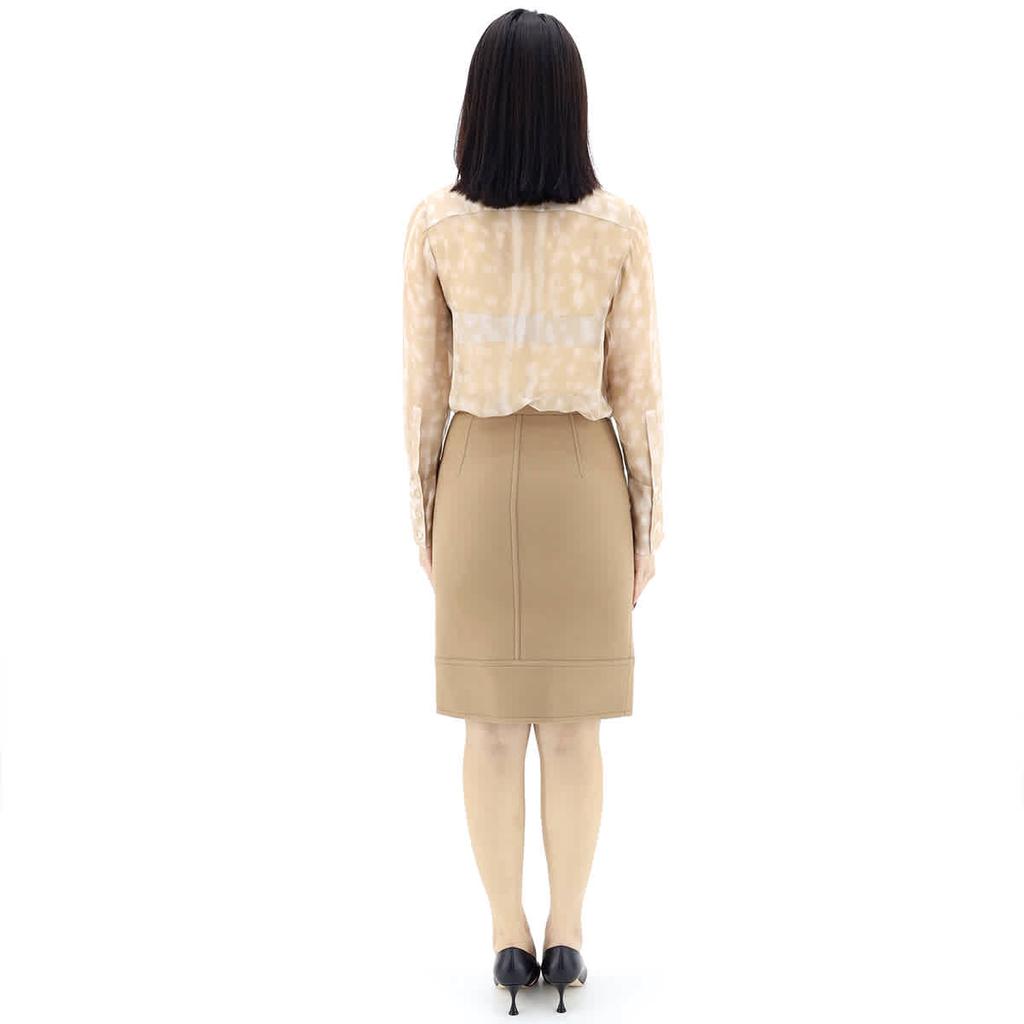 Burberry Beige Deer Print Pussybow Blouse, Brand Size 8 (US Size 6)商品第3张图片规格展示