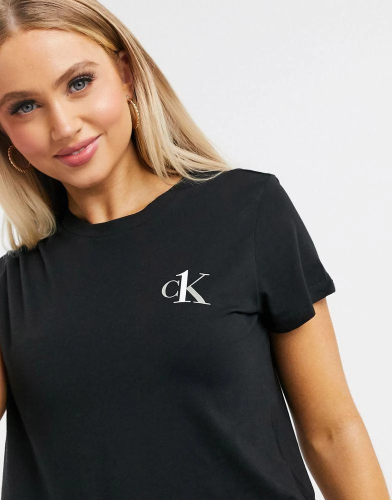 商品Calvin Klein|Calvin Klein CK One Lounge crew neck t-shirt in black,价格¥192,第3张图片详细描述