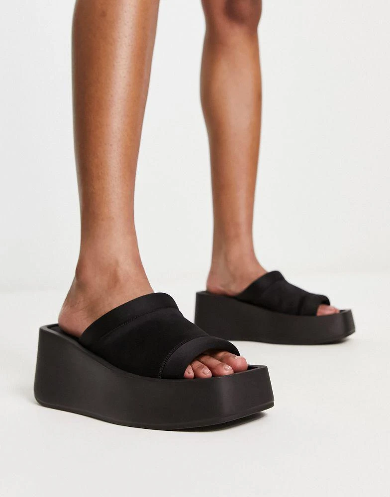 商品Daisy Street|Daisy Street chunky sole sandals in black,价格¥173,第4张图片详细描述