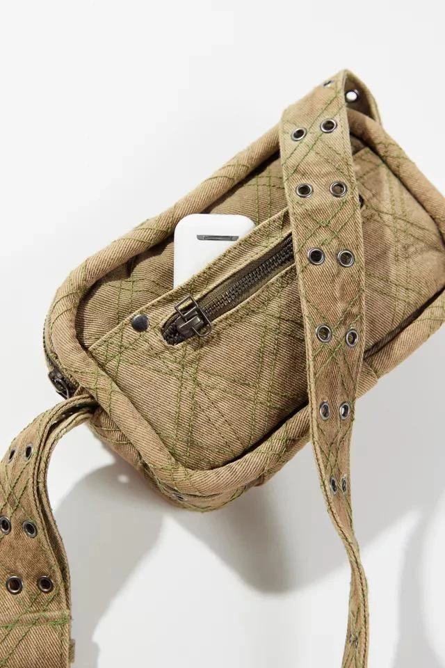 商品Urban Outfitters|Dakota Denim Crossbody Bag,价格¥225,第5张图片详细描述