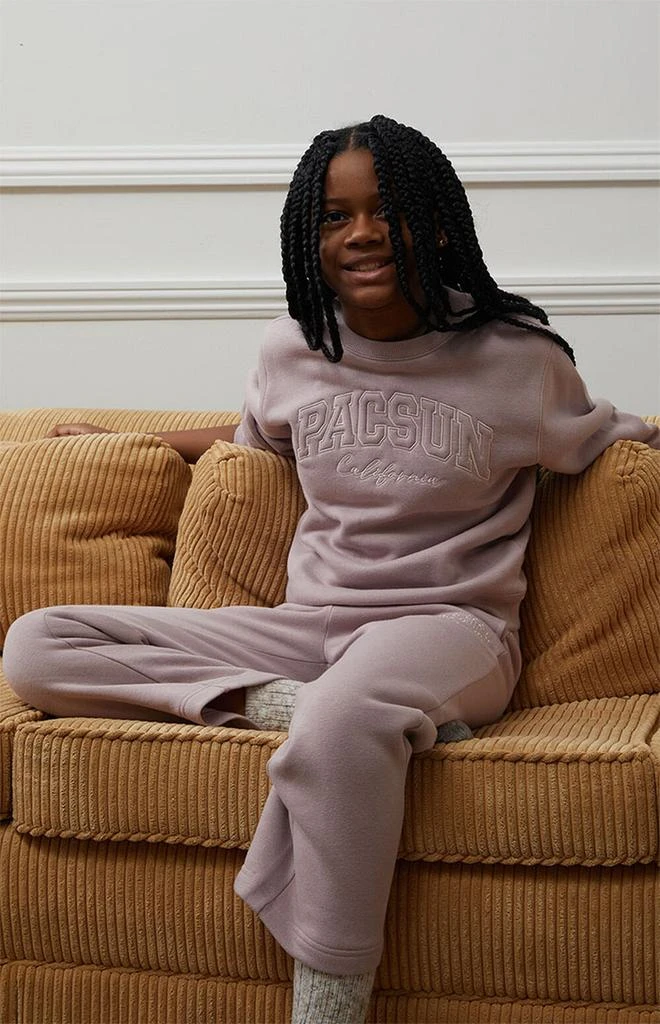 商品PacSun Kids|Light Gray Embroidered Crew Neck Sweatshirt,价格¥112,第2张图片详细描述