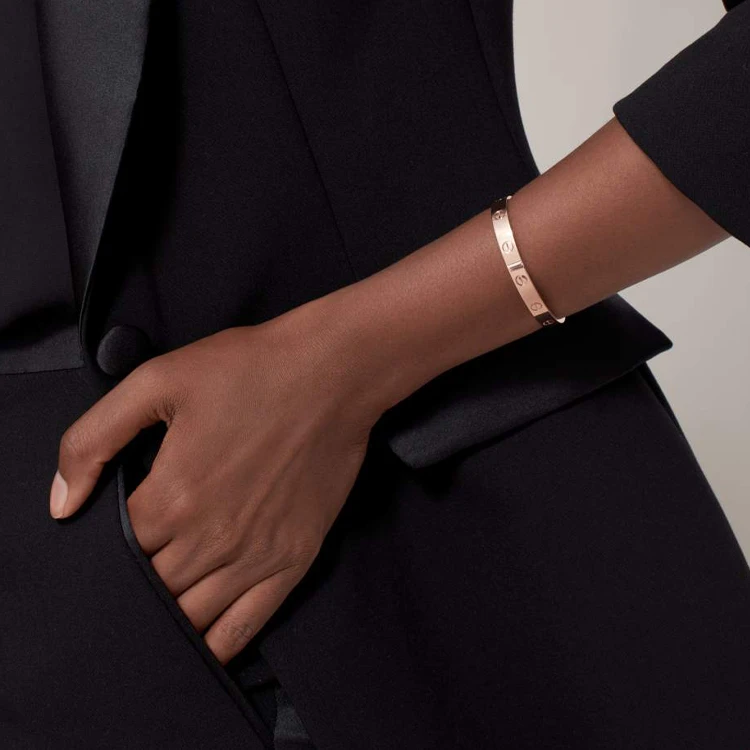 商品[国内直发] Cartier|CARTIER卡地亚 LOVE系列 开口 18K玫瑰金 手镯 男女同款�情侣款,价格¥38142,第8张图片详细描述