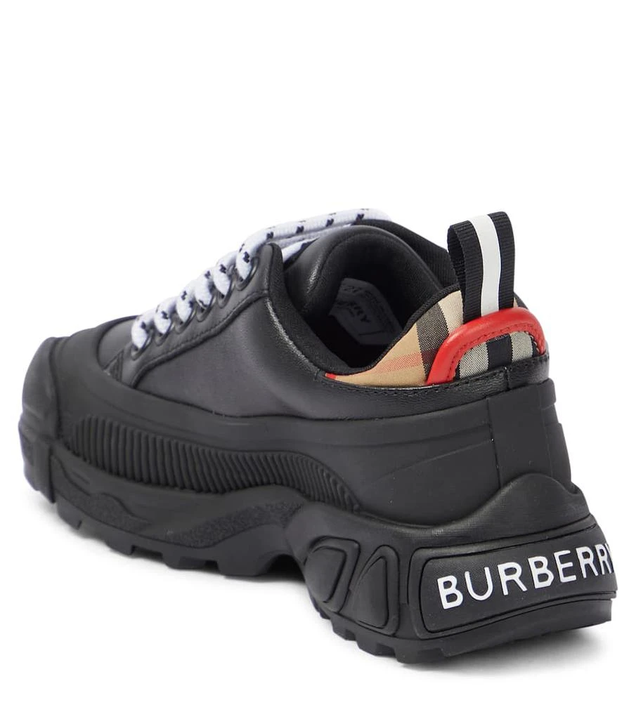 商品Burberry|Leather sneakers,价格¥3994,第3张图片详细描述