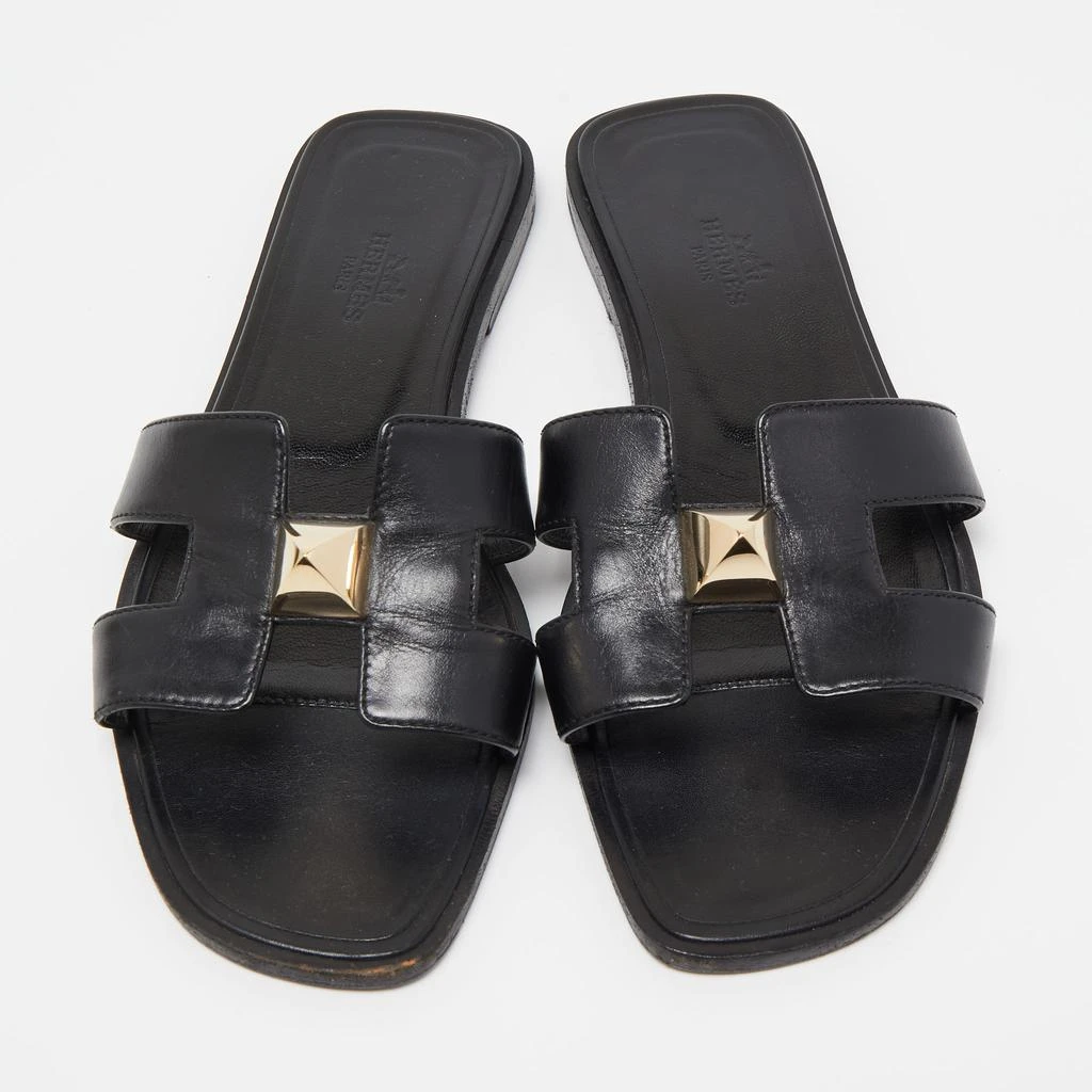 商品[二手商品] Hermes|Hermes Black Leather One Stud Oran Flat Slides Size 36.5,价格¥3355,第3张图片详细描述
