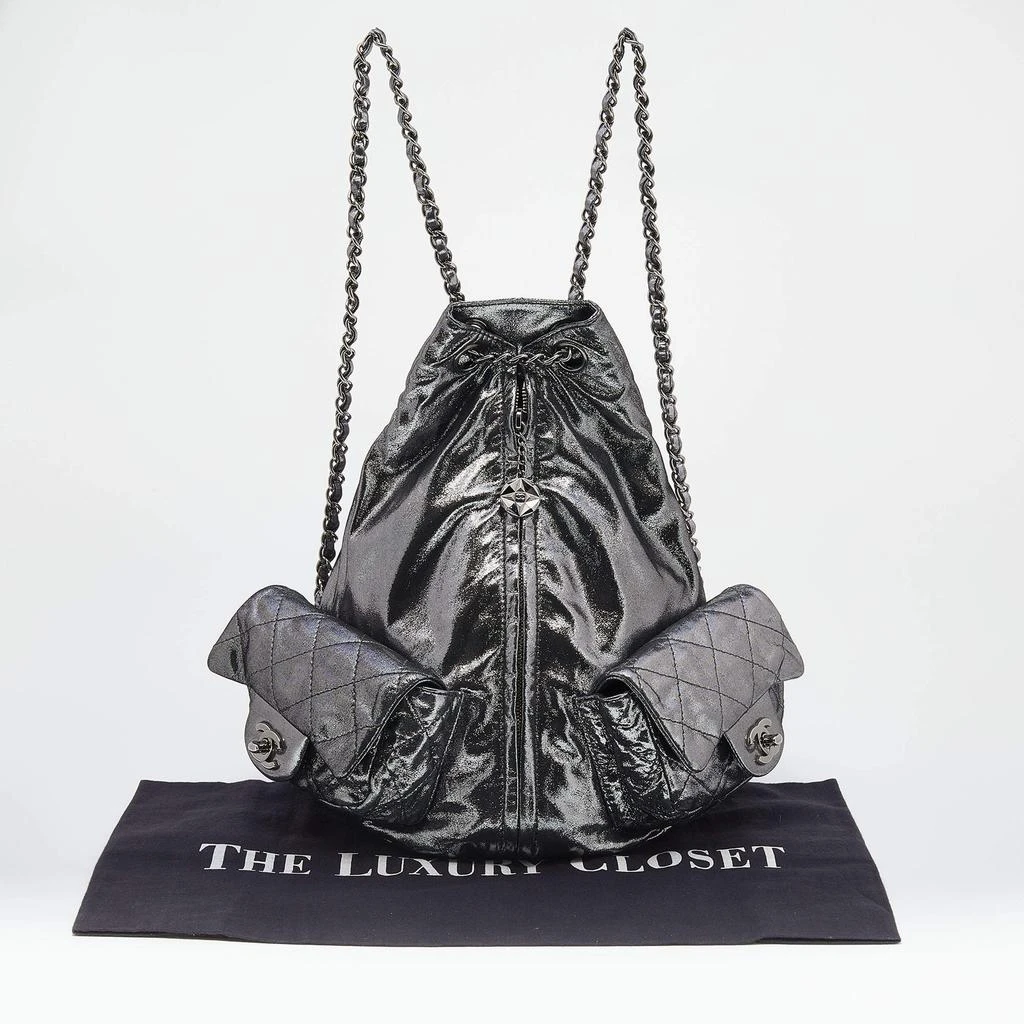 Chanel Metallic Dark Silver Quilted Leather Large Backpack is Back Backpack 商品