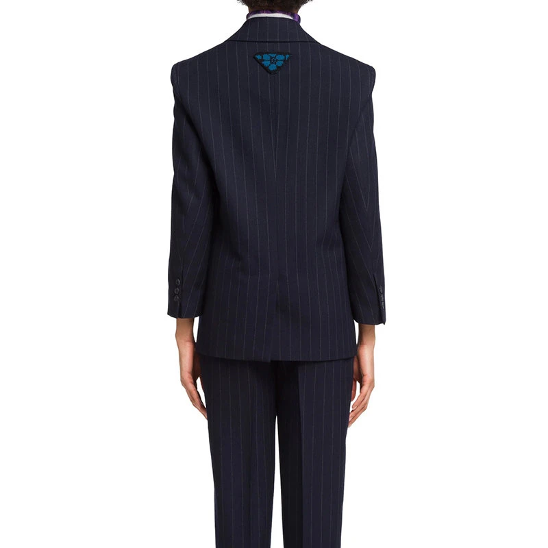 商品Prada|【预售3-7天】普拉达 21年秋冬 女士蓝色羊毛单排扣细条纹外套P599L_1ZM5_F0008_S_212,价格¥24533,第6张图片详细描述