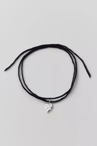 商品Urban Outfitters|Delicate Hammered Wrap Choker Necklace,价格¥38,第2张图片详细描述