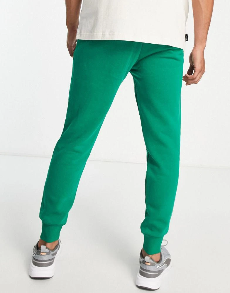 商品Puma|Puma essentials small logo joggers in varsity green,价格¥172,第2张图片详细描述