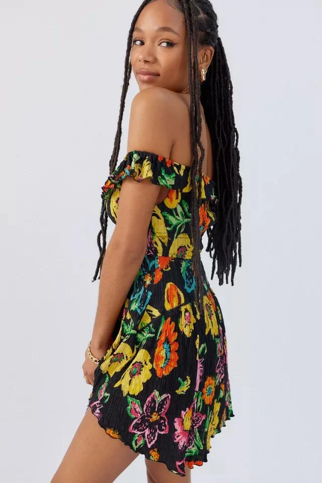 商品Urban Outfitters|UO Aubrey Off-The-Shoulder Mini Dress,价格¥229,第4张图片详细描述