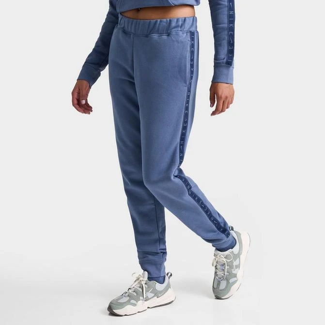 商品NIKE|Women's Nike Sportswear Essential Taped Fleece Jogger Pants,价格¥187,第1张图片