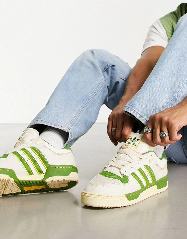 商品Adidas|adidas Originals Rivalry Low 86 trainers in white and green,价格¥570,第1张图片
