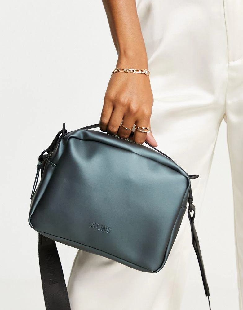 商品RAINS|Rains box bag in shiny green,价格¥614,第3张图片详细描述