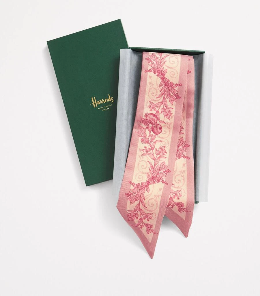 Silk Menagerie Print Scarf 商品