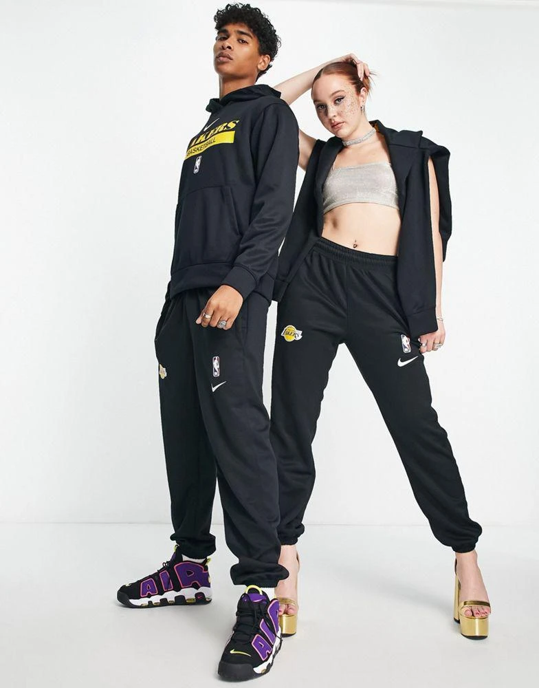 商品NIKE|Nike Basketball NBA LA Lakers Spotlight joggers in black,价格¥354,第4张图片详细描述