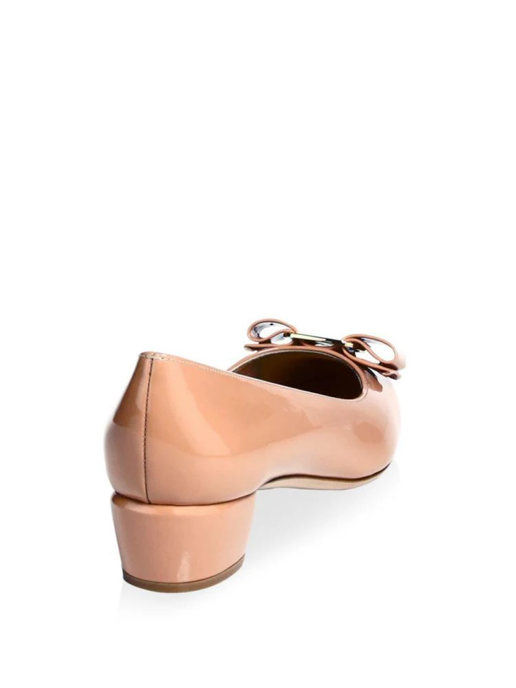 商品Salvatore Ferragamo|Vara Patent 蝴蝶结低跟鞋,价格¥4281,第2张图片详细描述