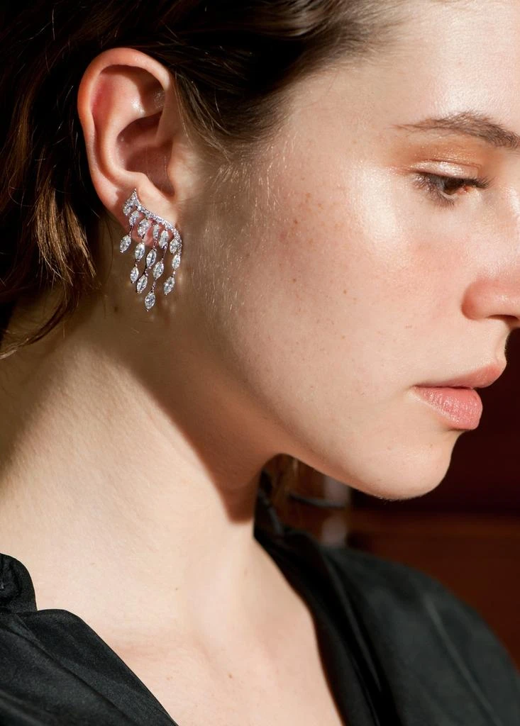 商品APPLES & FIGS|Silver tone marquise diamond cut tassel earrings,价格¥1549,第2张图片详细描述