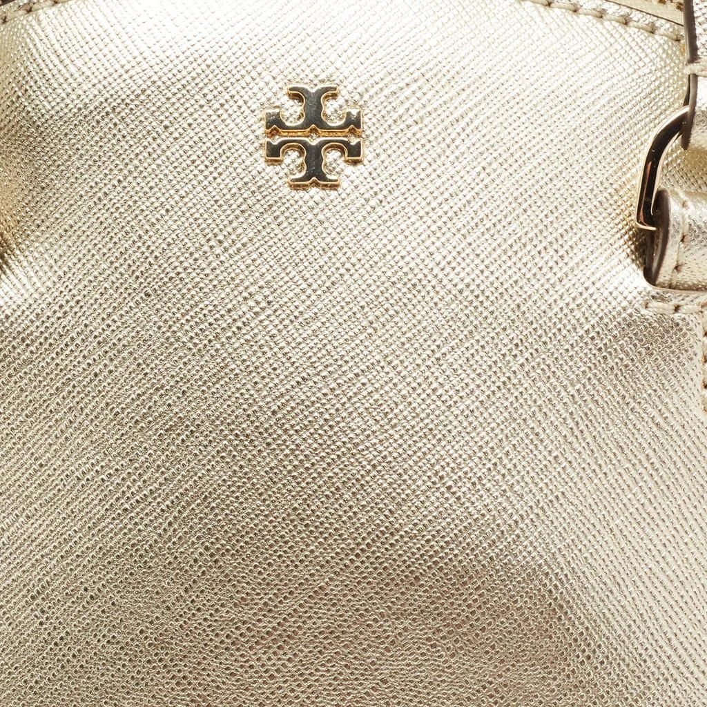 商品Tory Burch|Tory Burch Gold Saffiano Leather Mini Robinson Dome Satchel,价格¥2893,第5张图片详细描述