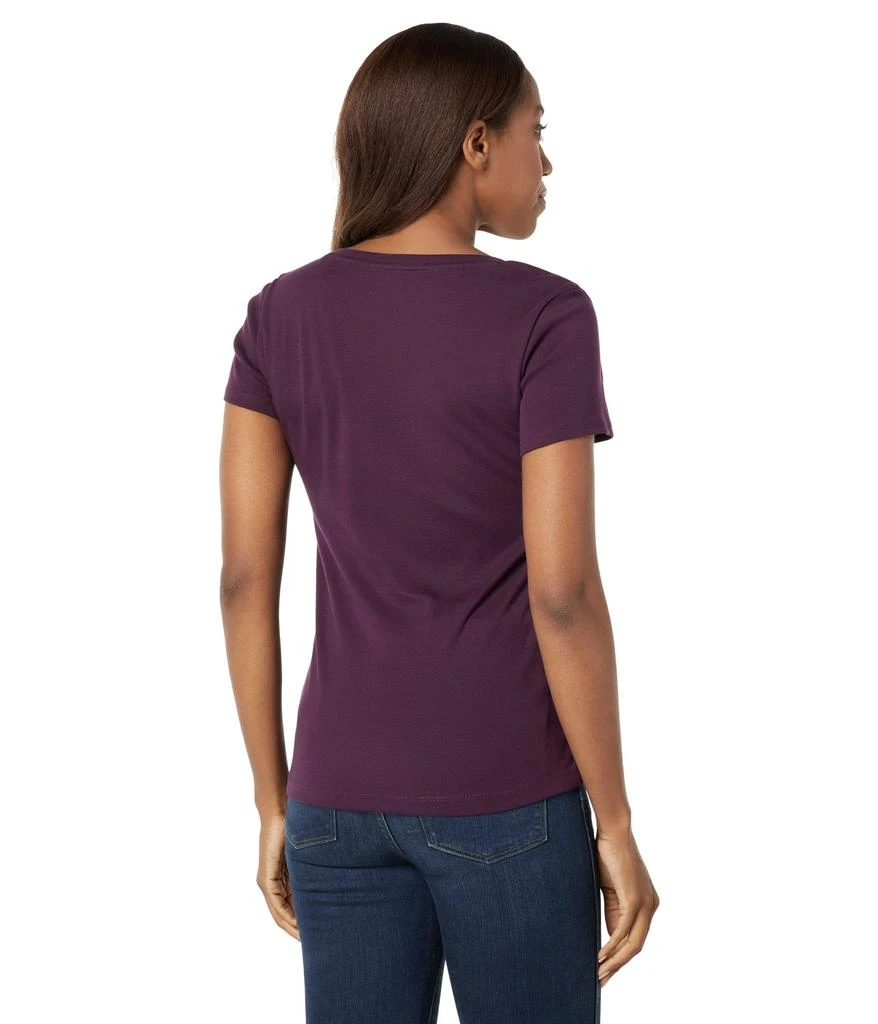 商品Tommy Hilfiger|Short Sleeve Solid V-Neck Tee,价格¥149,第2张图片详细描述