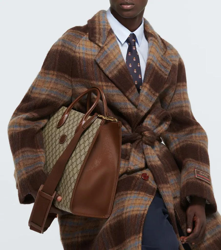 商品Gucci|GG Supreme medium tote bag,价格¥12136,第3张图片详细描述