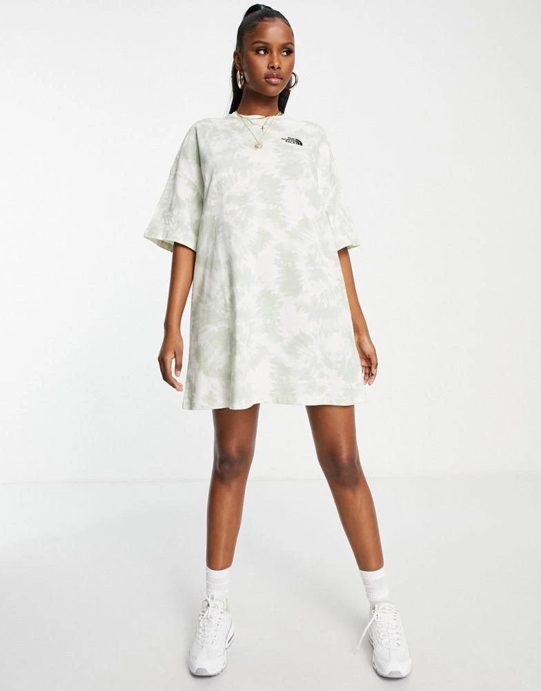 商品The North Face|The North Face t-shirt dress in white/ beige tie dye Exclusive at ASOS,价格¥152,第4张图片详细描述