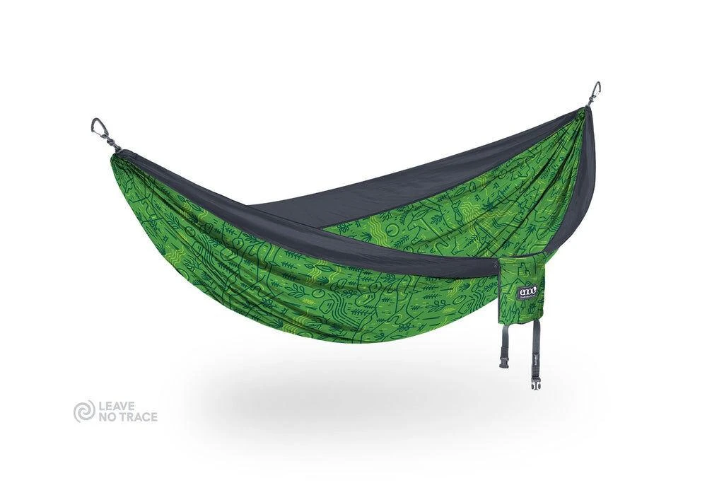 商品Eno|Eagles Nest Outfitters - DoubleNest Print - Giving Back - One Size Outside LNT/Charcoal,价格¥639,第2张图片详细描述