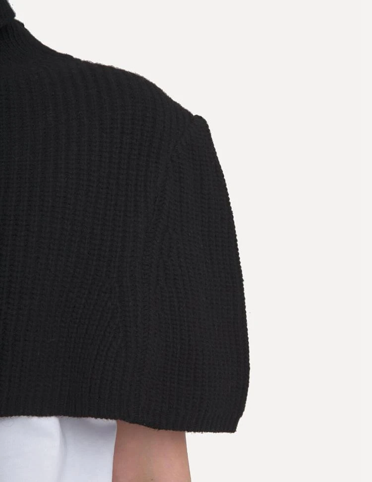 商品Pixie Market|Black Knit Cape,价格¥669,第3张图片详细描述