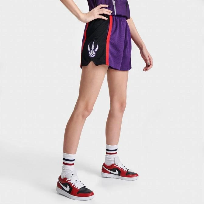 商品Mitchell and Ness|Women's Mitchell & Ness Toronto Raptors NBA Swingman Shorts,价格¥150,第1张图片