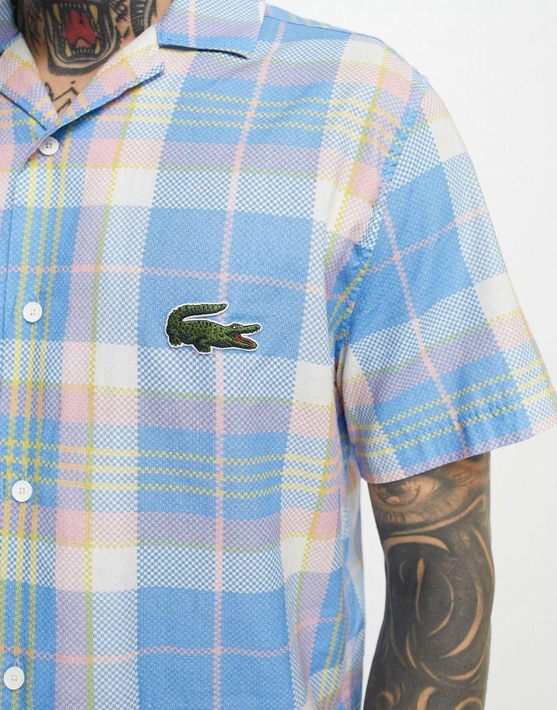 商品Lacoste|Lacoste relaxed fit checked short sleeve shirt in blue with back logo,价格¥635,第2张图片详细描述