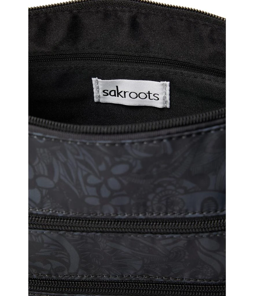 商品Sakroots|Artist Circle Basic Crossbody,价格¥548,第3张图片详细描述
