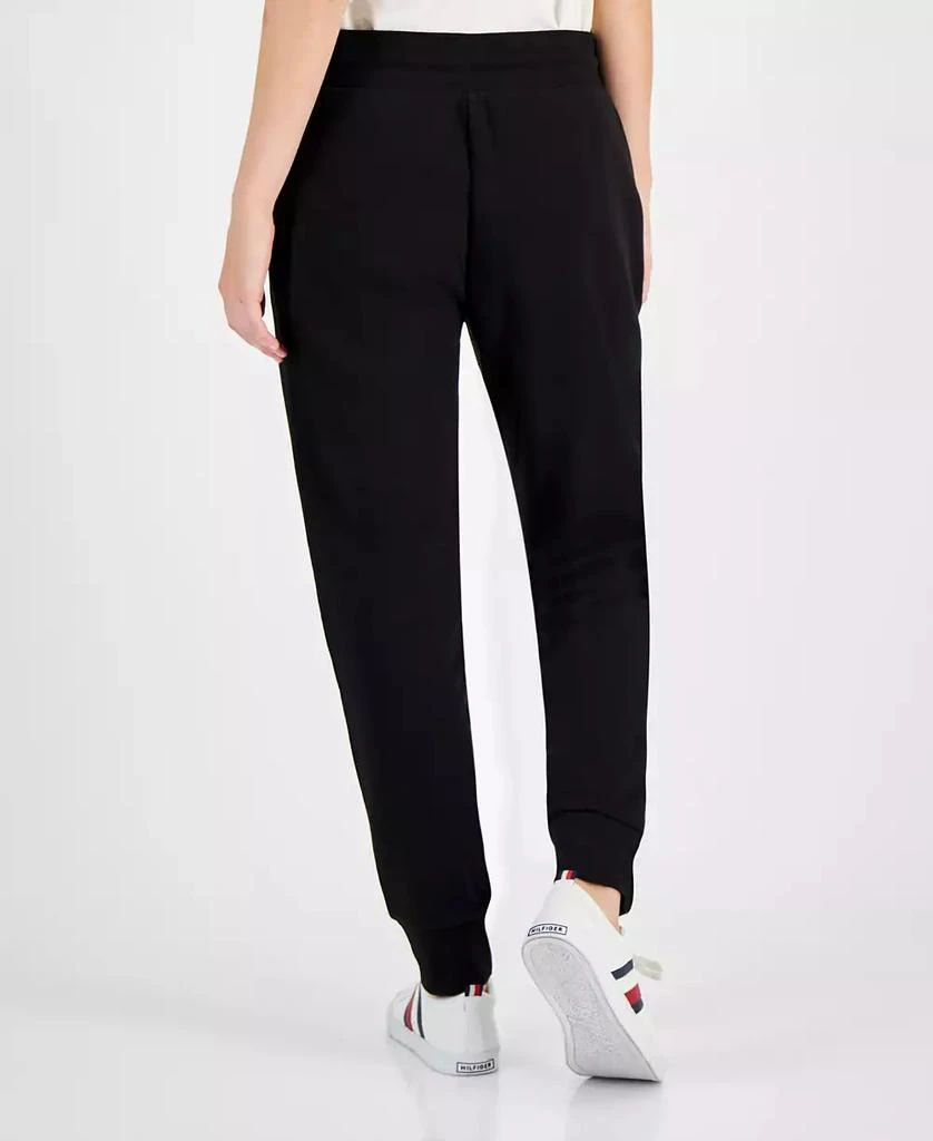 商品Tommy Hilfiger|Women's Drawstring Logo Graphic Jogger Pants,价格¥277,第2张图片详细描述