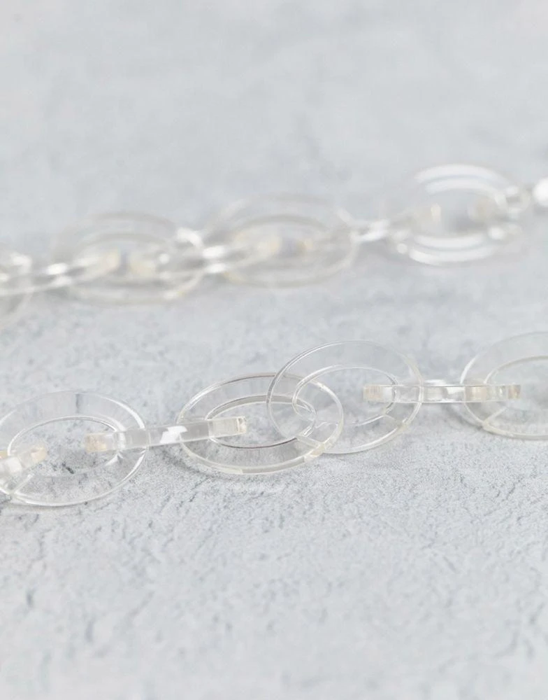 商品Quay|Quay Flat Link sunglasses chain in clear,价格¥109,第3张图片详细描述