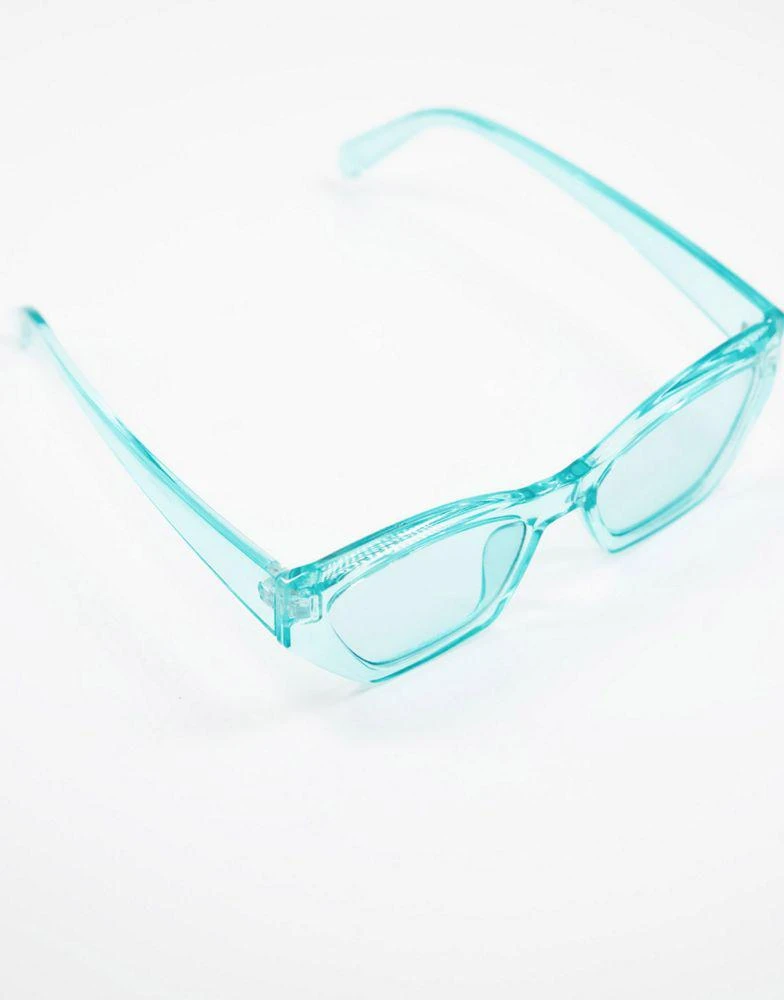 商品ASOS|ASOS DESIGN crystal blue cat eye sunglasses with tonal lens  - LBLUE,价格¥39,第2张图片详细描述