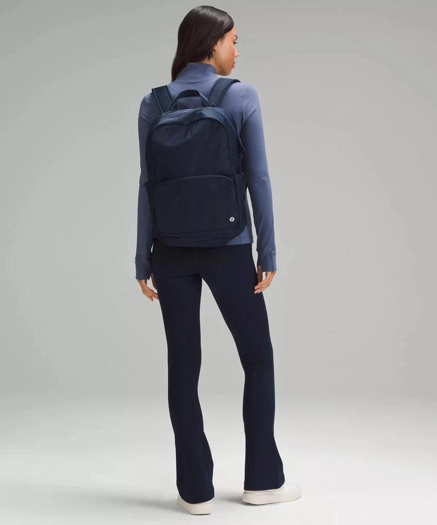 Everywhere Backpack 22L 商品