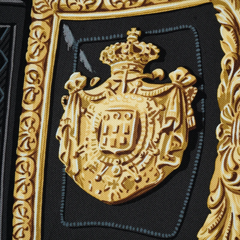 商品[国内直发] Hermes|爱马仕 华丽的缰辔90典藏 图案印花卷边 丝巾 女款 黑色,价格¥3958,第6张图片详细描述